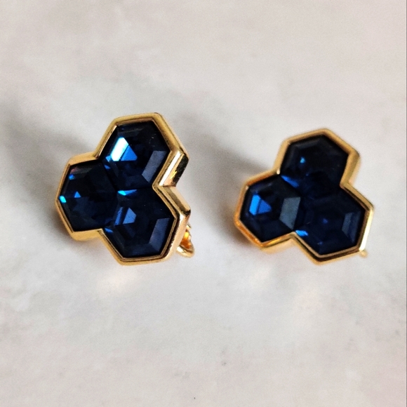 Vintage Swarovski S.A.L Honeycomb Hexagon Earrings - Picture 13 of 13